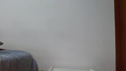 Snapshot of deconrios chatting on February 2025 09:14:02 PM Santiago online show from February 2025 09:14:02 PM