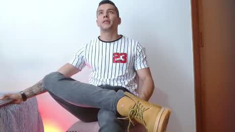 Snapshot of deconrios chatting on March 2025 04:46:01 PM Santiago online show from March 2025 04:46:01 PM