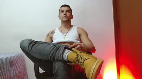 Snapshot of deconrios chatting on March 2025 11:59:02 PM Santiago online show from March 2025 11:59:02 PM