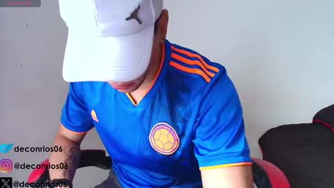 Snapshot of deconrios chatting on September 2025 05:02:02 PM Santiago online show from September 2025 05:02:02 PM