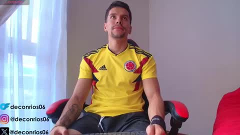 Snapshot of deconrios chatting on October 2025 04:06:02 PM Santiago online show from October 2025 04:06:02 PM