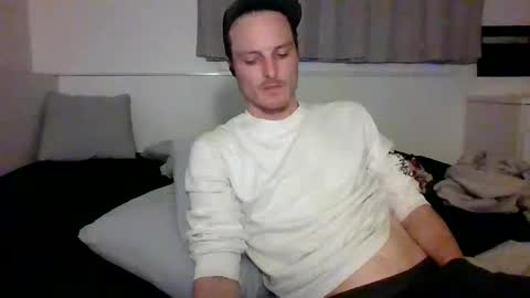 Dee4dayz online show from April 2026 12:55:01 AM