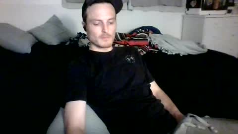Snapshot of dee4dayz19 chatting on July 2026 01:23:01 AM Dee4dayz online show from July 2026 01:23:01 AM