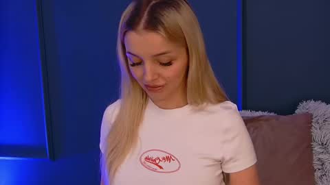 DeeaVIP online show from March 2026 06:06:01 AM