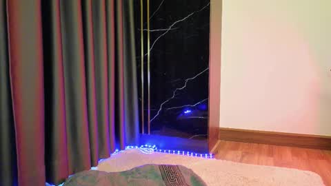 deedeedoll online show from November 2025 01:25:02 AM