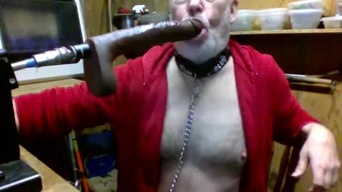 Snapshot of deepthroat227 chatting on January 2025 09:46:02 PM Deepthroat My Big Dildos online show from January 2025 09:46:02 PM