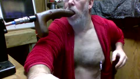 Snapshot of deepthroat227 chatting on January 2025 05:33:02 PM Deepthroat My Big Dildos online show from January 2025 05:33:02 PM