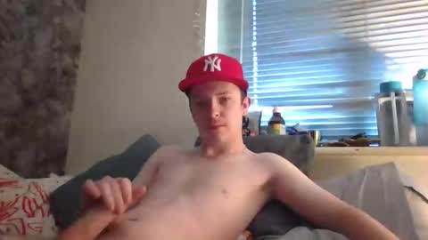 Snapshot of deetwo345 chatting on October 2025 09:32:02 AM deetwo345 online show from October 2025 09:32:02 AM