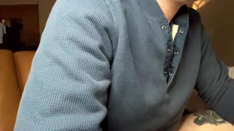 Snapshot of deeyungguy chatting on December 2024 08:00:02 PM more content and goodies online show from December 2024 08:00:02 PM