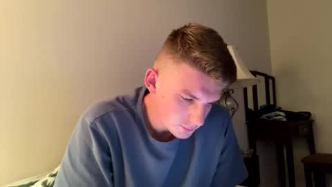 Snapshot of deeyungguy chatting on October 2025 07:14:01 PM more content and goodies online show from October 2025 07:14:01 PM