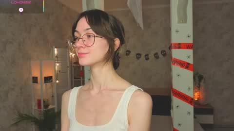 Amy online show from October 2025 07:36:02 PM