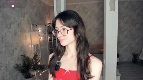 Amy online show from November 2025 07:30:02 PM