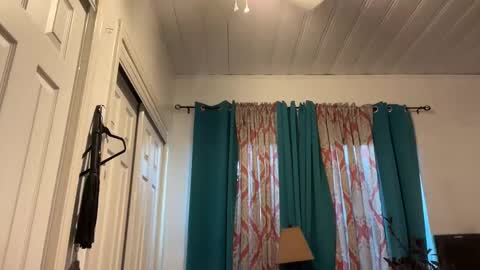 Tori online show from March 2026 11:22:01 PM