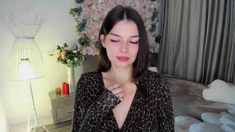 DegreeOfSincerity online show from November 2025 01:19:02 AM