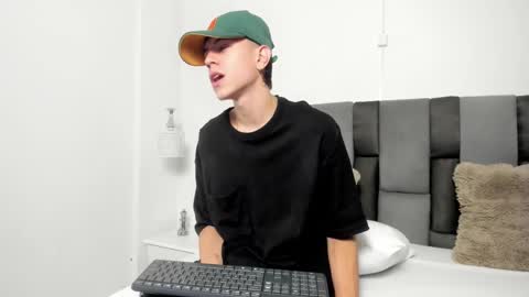 DEIVY online show from February 2025 07:52:02 PM