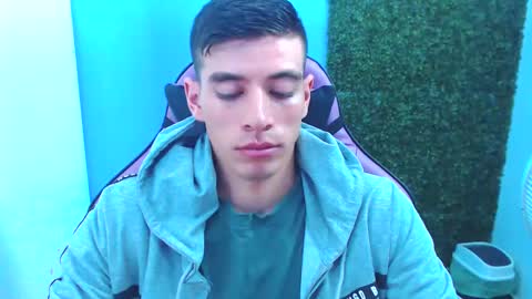 Snapshot of deiby_baby chatting on December 2024 02:03:02 AM DEIBY online show from December 2024 02:03:02 AM