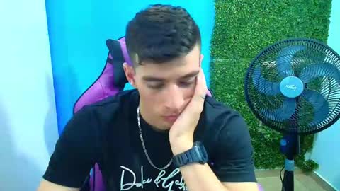 Snapshot of deiby_baby chatting on January 2025 09:11:02 PM DEIBY online show from January 2025 09:11:02 PM