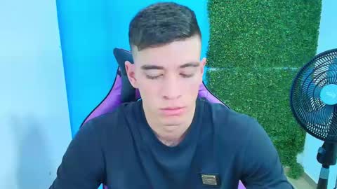 Snapshot of deiby_baby chatting on February 2025 03:07:02 AM DEIBY online show from February 2025 03:07:02 AM