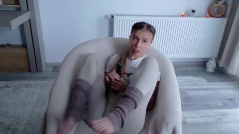 Di online show from November 2025 12:15:01 PM