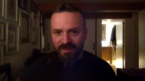 Hermes online show from October 2025 06:10:02 PM