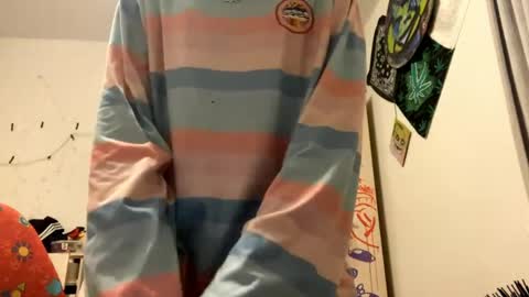 Alisa online show from April 2026 09:23:01 PM