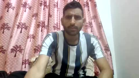 Snapshot of delhihornycouple chatting on February 2026 05:50:01 PM akash kavya online show from February 2026 05:50:01 PM