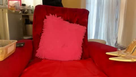 deli_la online show from February 2026 10:16:01 AM