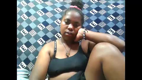 deliah712909 online show from November 2025 10:37:02 AM