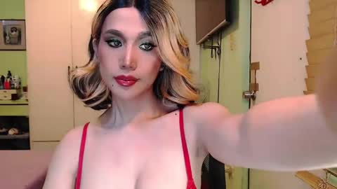 Snapshot of deliciosats chatting on December 2024 06:56:02 AM Mercedes online show from December 2024 06:56:02 AM