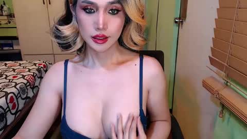 Snapshot of deliciosats chatting on February 2025 07:01:02 AM Mercedes online show from February 2025 07:01:02 AM