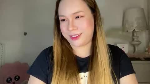 Snapshot of delicious_iya69 chatting on November 2025 05:57:01 PM iyalicious online show from November 2025 05:57:01 PM