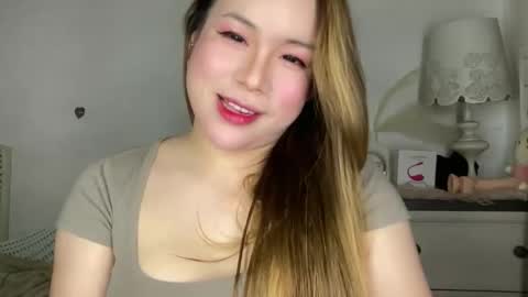 Snapshot of delicious_iya69 chatting on November 2025 09:15:01 PM iyalicious online show from November 2025 09:15:01 PM