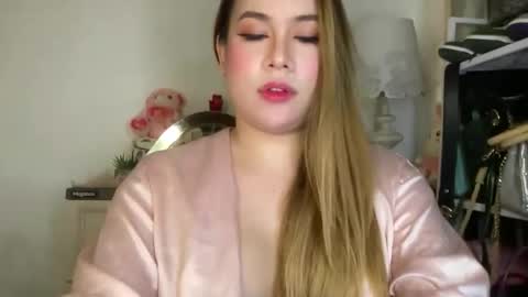 Snapshot of delicious_iya69 chatting on November 2025 06:18:02 PM iyalicious online show from November 2025 06:18:02 PM