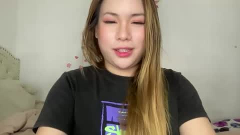 Snapshot of delicious_iya69 chatting on November 2025 12:22:01 AM iyalicious online show from November 2025 12:22:01 AM