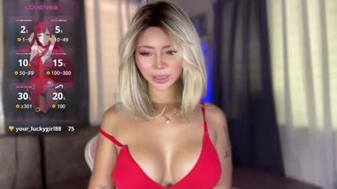 Snapshot of deliciousfaye chatting on June 2026 07:03:02 AM Hello your loving faye 3 online show from June 2026 07:03:02 AM