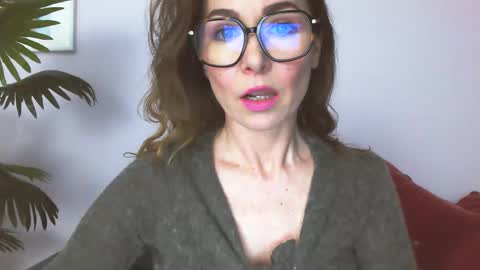 delilah_sweet online show from May 2026 04:02:01 PM