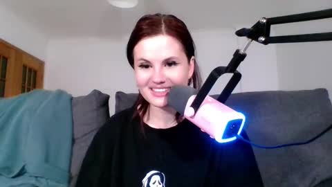 dellacrush_ online show from March 2025 09:29:02 PM