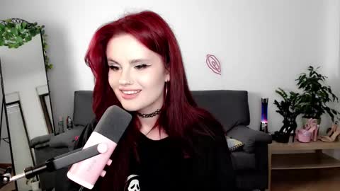 dellacrush_ online show from September 2025 05:46:02 PM