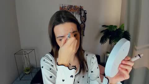 Eliza online show from March 2026 10:31:02 AM