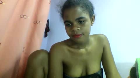delphine online show from March 2026 04:12:02 AM