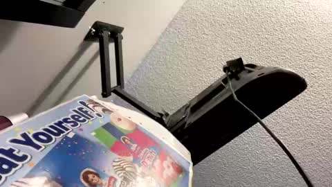 Snapshot of deluxxxeblu chatting on February 2025 06:31:01 PM TankinBody online show from February 2025 06:31:01 PM