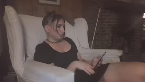 Frankie online show from February 2025 10:43:02 PM