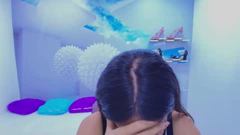 Snapshot of demi_leed chatting on November 2025 12:05:02 PM DEMI online show from November 2025 12:05:02 PM