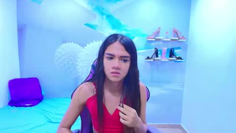 Snapshot of demi_leed chatting on December 2025 02:23:02 PM DEMI online show from December 2025 02:23:02 PM