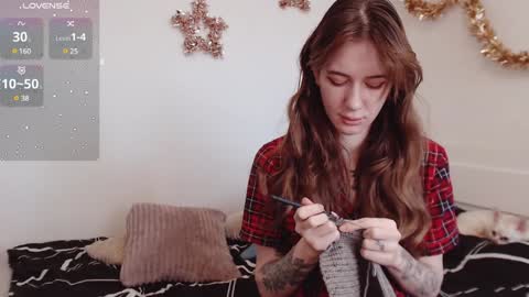 Snapshot of demiamour chatting on December 2024 10:58:02 AM Demi. not your babybabebb and other shit online show from December 2024 10:58:02 AM