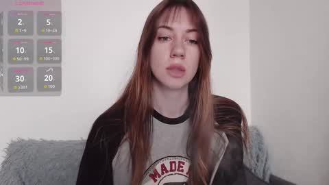 Snapshot of demiamour chatting on October 2025 09:54:01 AM Demi. not your babybabebb and other shit online show from October 2025 09:54:01 AM