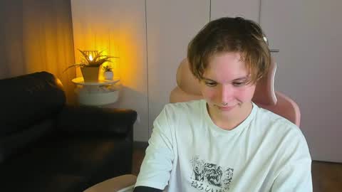 demianenglen online show from April 2026 02:40:01 PM