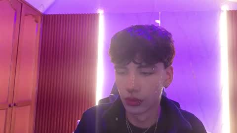 demianmon online show from October 2025 12:08:02 PM