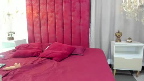   online show from April 2026 03:56:01 AM