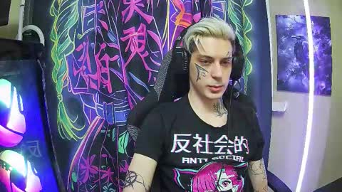 Snapshot of demonic_souls chatting on November 2025 07:01:02 PM Rick online show from November 2025 07:01:02 PM